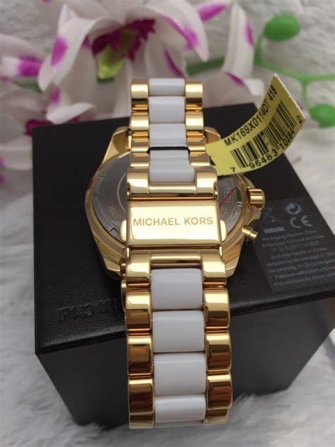 PHÂN BIỆT GIÀY MICHAEL KORS CHÍNH HÃNG 